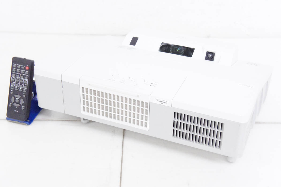 maxell プロジェクターMC-TW3506 中古 Maxellマクセル 超短投写プロジェクター MC-TW3506 3700 ルーメン