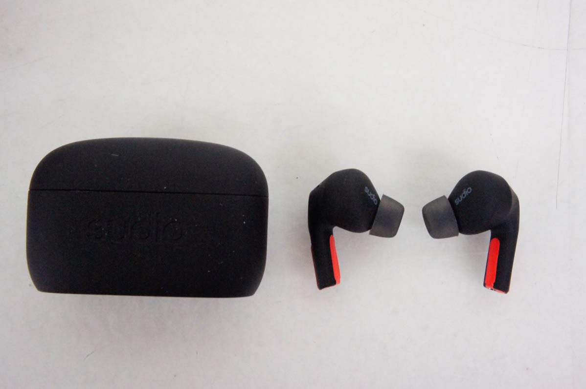 展示品 Sudioスーディオ 完全ワイヤレスイヤホン E2 ハイブリッド