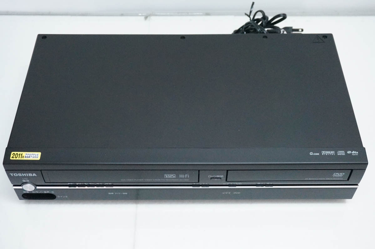 東芝 VTR一体型DVDプレーヤー (VHSビデオ/DVD) SD-V800 中古 東芝TOSHIBA VTR一体型DVDビデオプレーヤー DVDプレーヤー一体型
