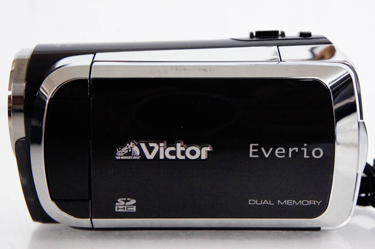 中古 JVC Victorビクター ダブルメモリームービー ビデオカメラ GZ-MS120 Everioエブリオ SDカードムービー