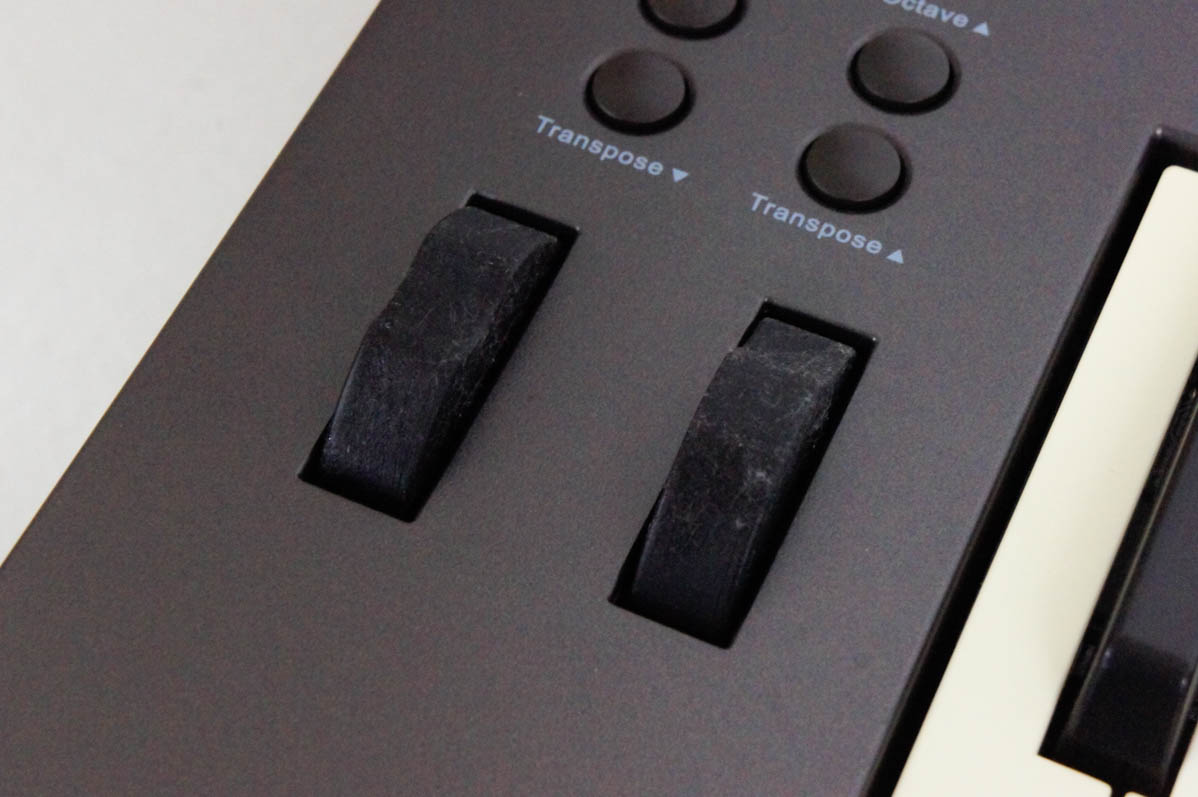 中古 C NEKTARネクター MIDIキーボード IMPACT LX61+ 61鍵 : エス