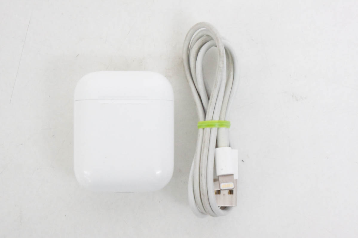中古 Appleアップル ワイヤレスイヤホン AirPodsエアポッズ 第2世代