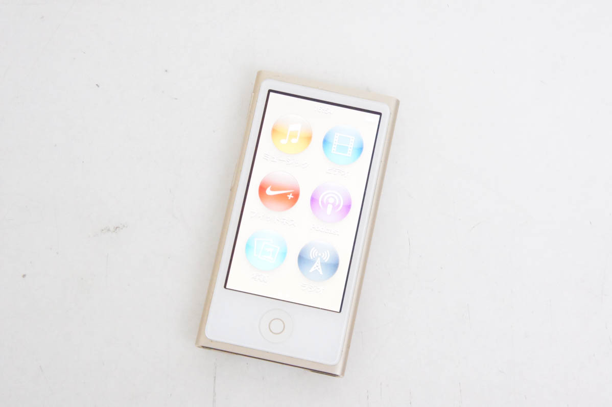 中古 Appleアップル 第7世代 iPod nano 16GB ゴールド MKMX2J : エス