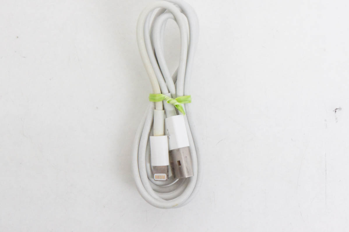 中古 Appleアップル 第7世代 iPod nano 16GB ゴールド MKMX2J : エス