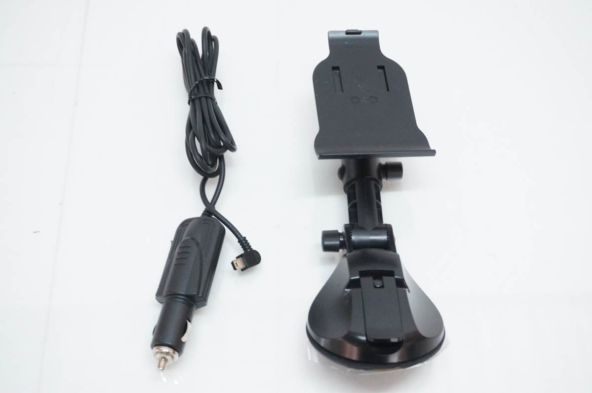 中古 Yupiteruユピテル 7V型 ポータブルナビゲーション MOGGY YPB743