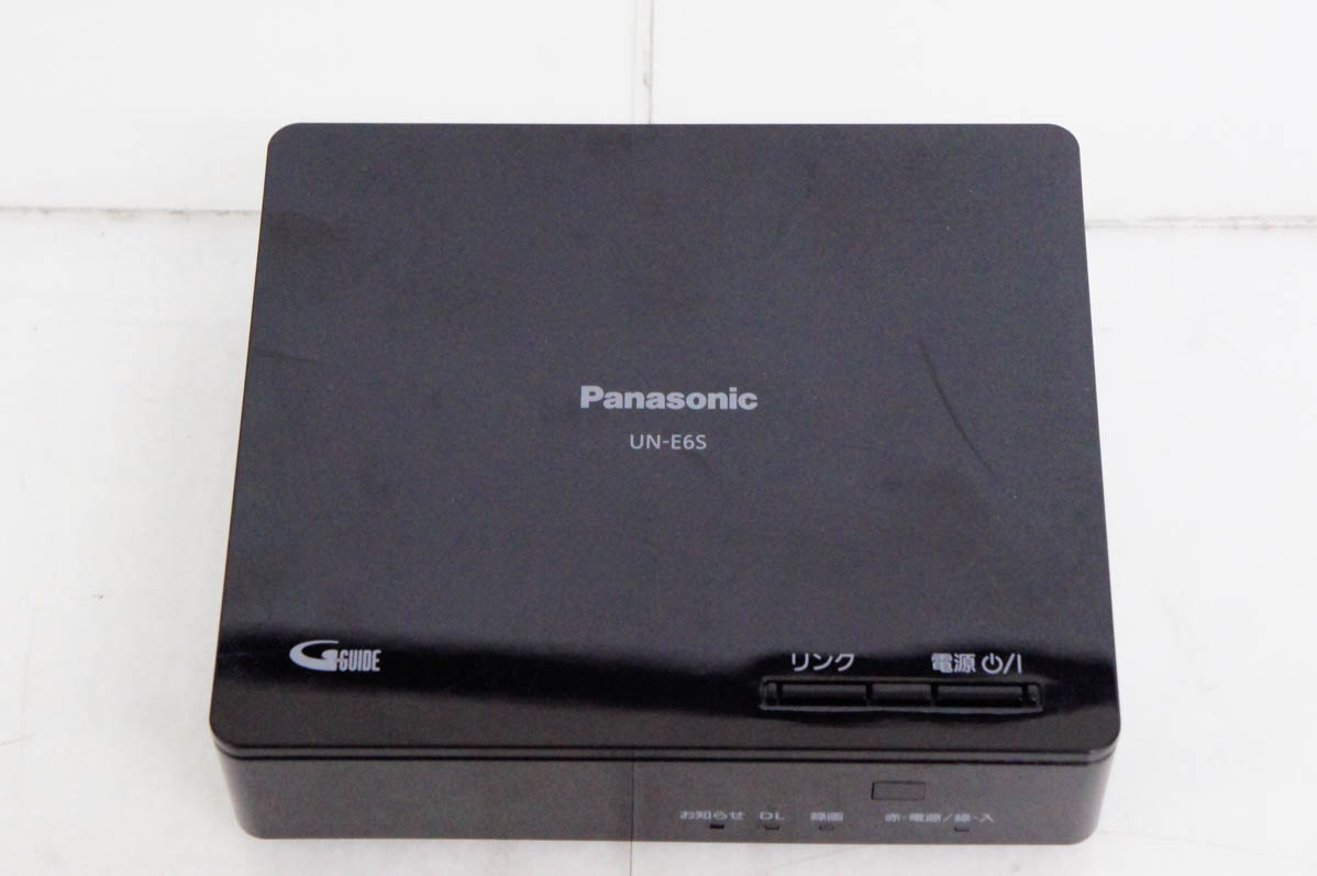 Panasonic プライベートビエラ　UN-10E9D 送料込み　中古品 中古 C Panasonicパナソニック 10V型ポータブル地上・BS・110度
