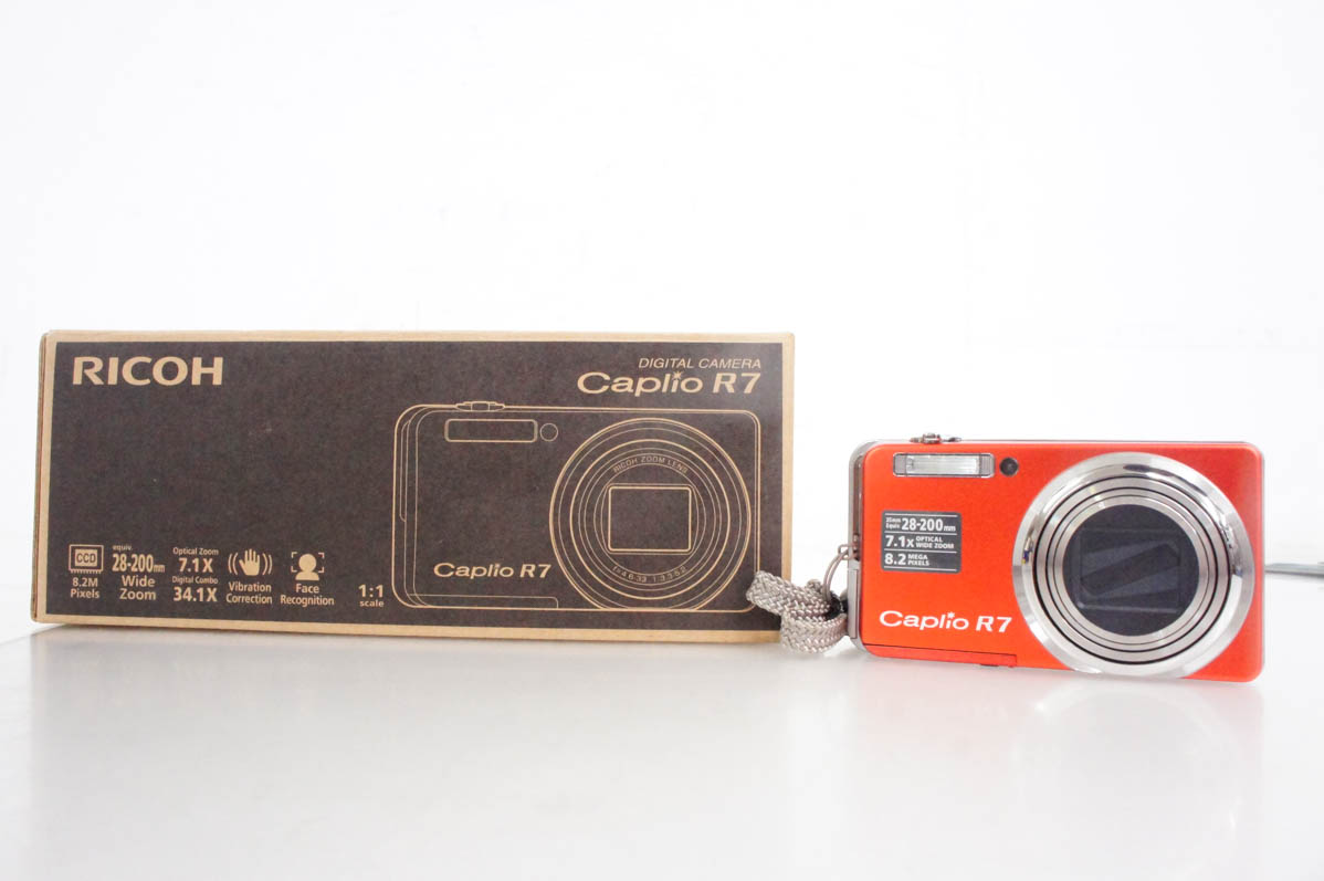 ⑦ RICOH リコー Caplio R7 デジタルカメラ 中古1台 中古 RICOHリコー コンパクトデジタルカメラ CAPLIO R7 815万