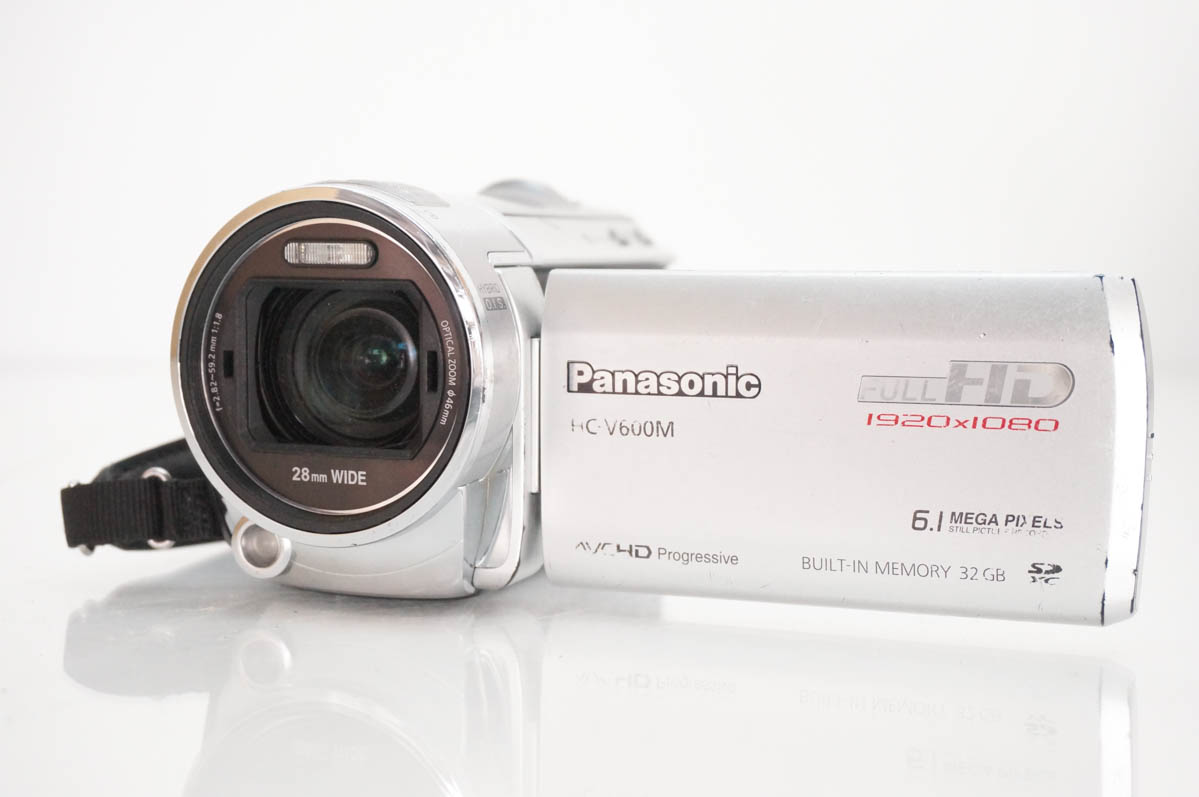 【中古品】Panasonic ビデオカメラ HC-V600M 中古 Panasonicパナソニック デジタルハイビジョンビデオカメラ HC
