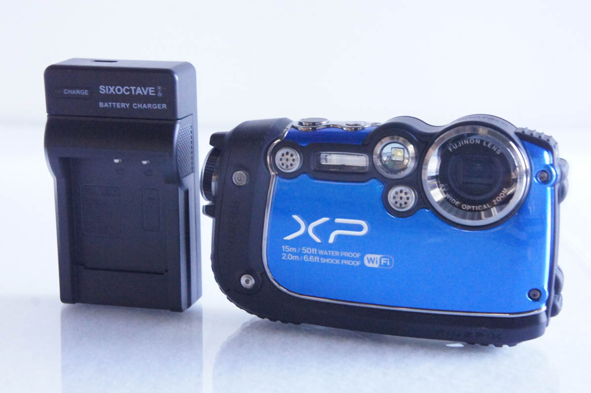 中古 FUJIFILM富士フイルム コンパクトデジタルカメラ FinePix XP200