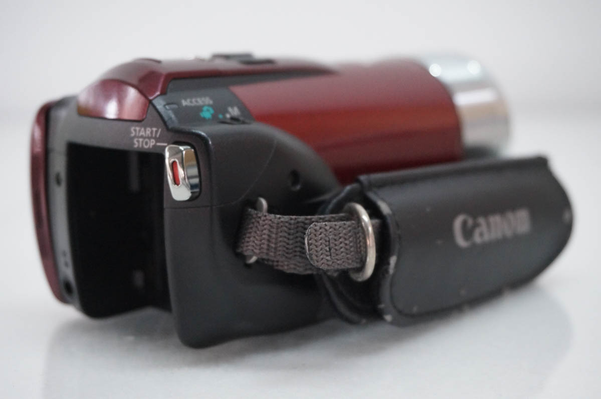 中古 キヤノンCANON ハイビジョンデジタルビデオカメラ メモリータイプ