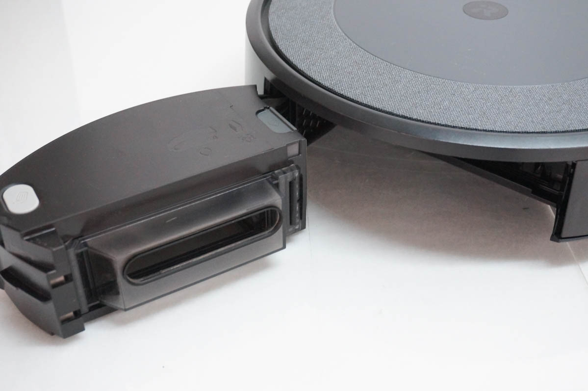 中古 iRobotアイロボット ロボット掃除機 Roomba i3 ルンバ : エス