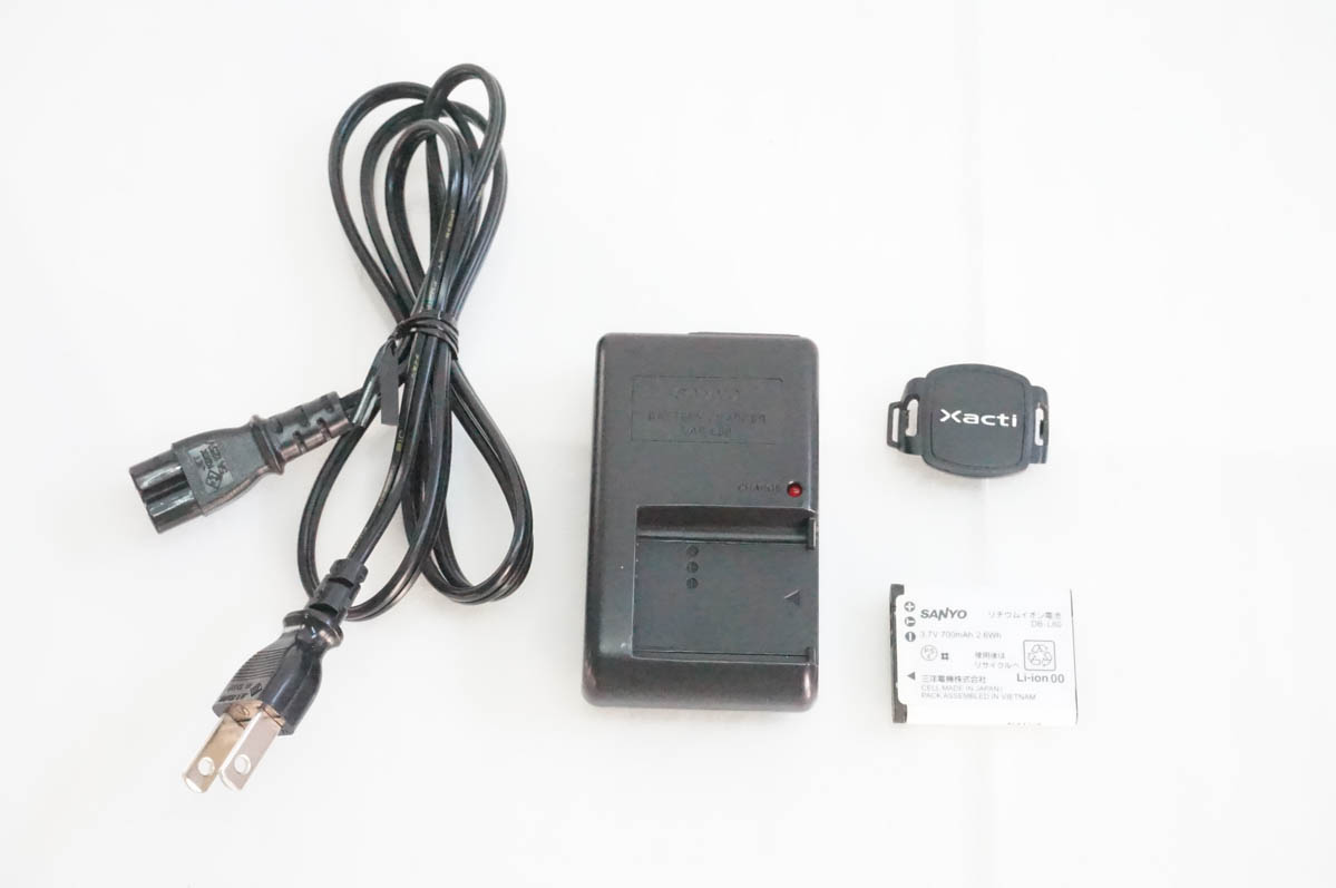 中古 SANYOサンヨー Xactiザクティ デジタルムービーカメラ DMX-CG11