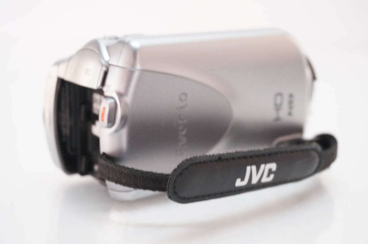 中古 JVC Victorビクター エブリオEverio フルハイビジョンデジタル