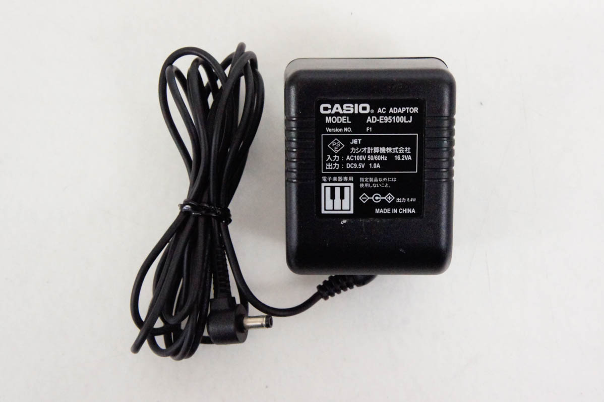 お値下げOK！CASIO LK-222 61鍵 ライト付き鍵盤 中古 CASIOカシオ 光ナビゲーションキーボード LK-222 電子