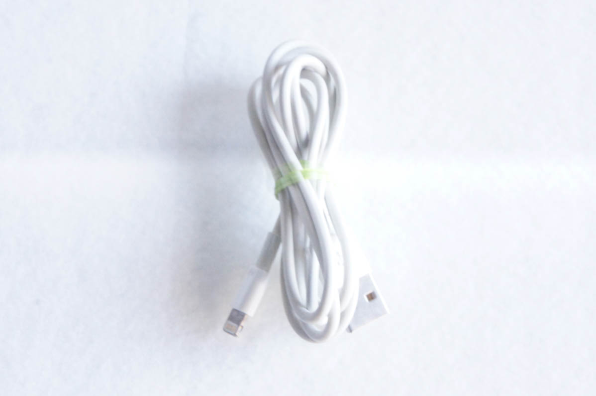 中古 Appleアップル 第7世代 iPod nano 16GB ブルー MKN02J : エス