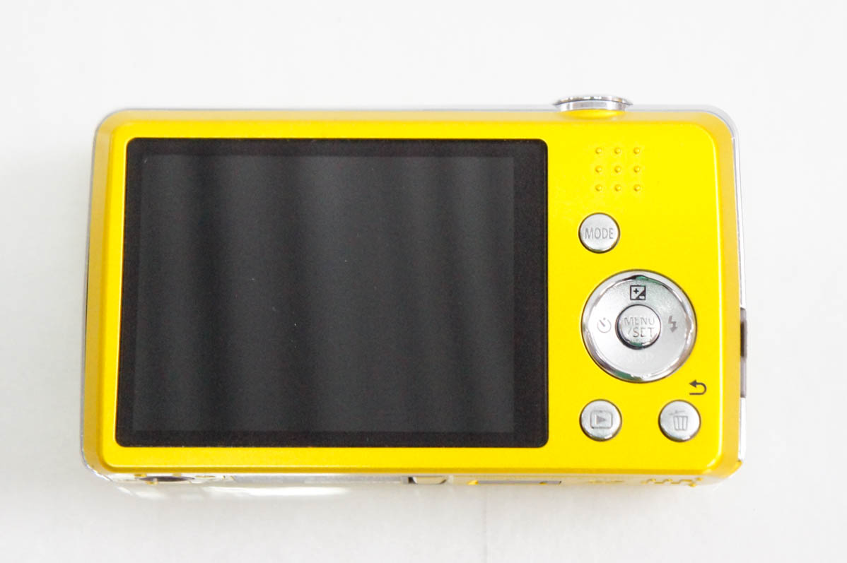 中古 Panasonicパナソニック コンパクトデジタルカメラ LUMIX