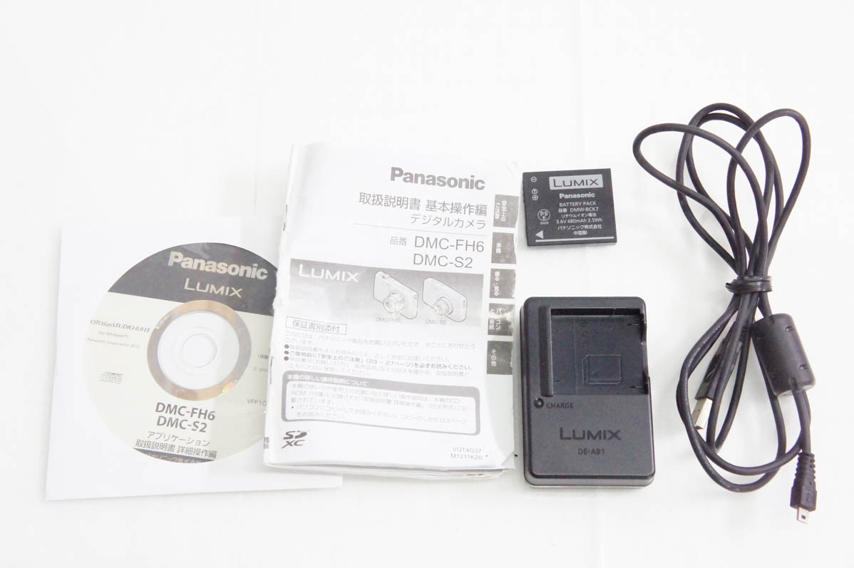 中古 Panasonicパナソニック コンパクトデジタルカメラ LUMIX