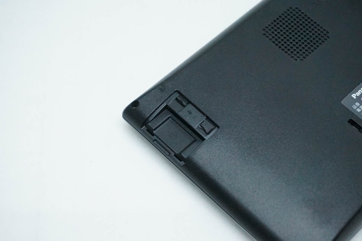 中古 C Panasonicパナソニック 7V型 SSDポータブルカーナビゲーション