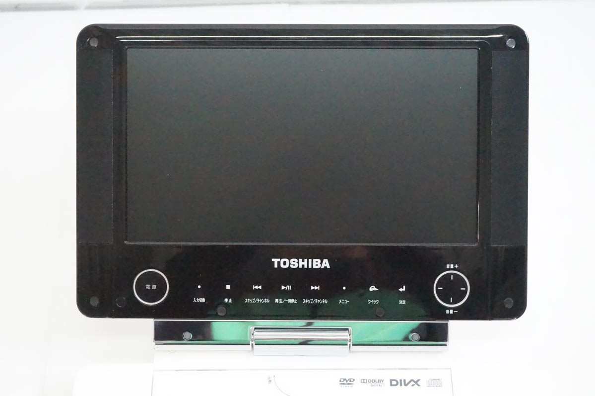 中古 C 東芝TOSHIBA REGZAレグザ 9インチポータブルDVDプレーヤー SD