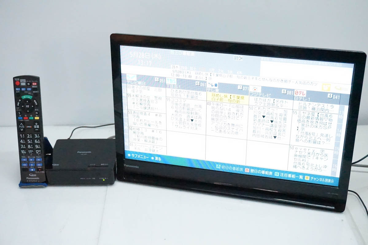 中古 Panasonic ポータブル地上・BS・110度CS 19V型 デジタルテレビ