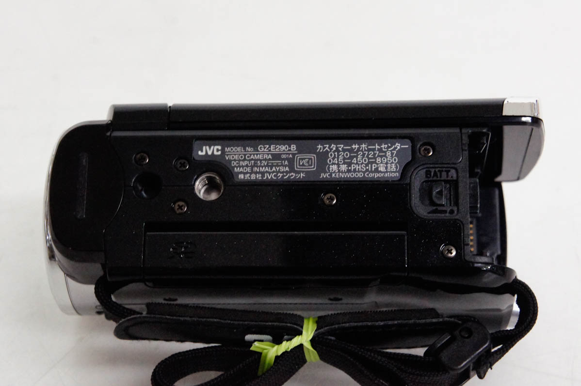 美品！Everio FULL HD　GZ-E290 ビデオカメラ　SDカード付 中古 JVC Victorビクター エブリオEverio フルハイビジョンSD