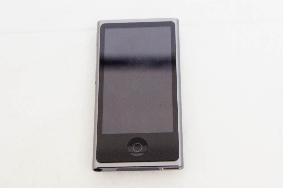 中古 Appleアップル 第7世代 iPod nano 16GB スペースグレイ