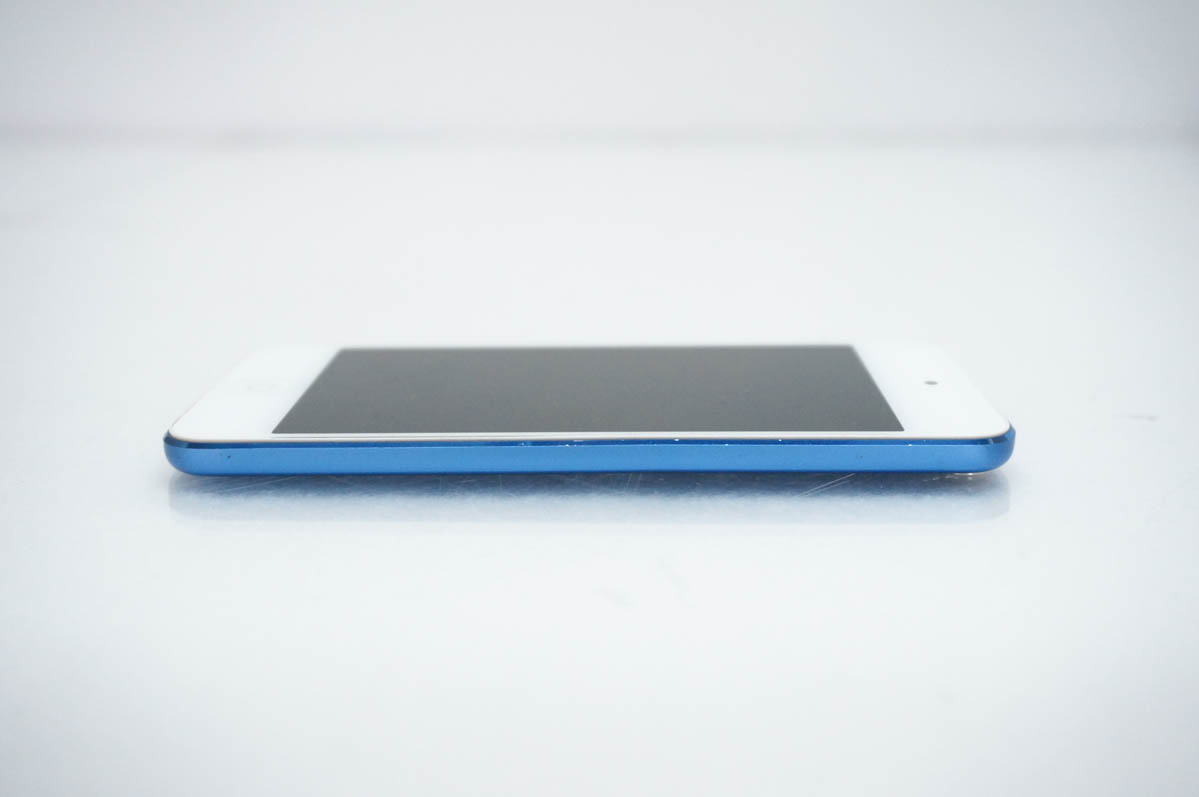 中古 Appleアップル 第7世代 iPod touch 32GB MVHU2J/A ブルー : エス