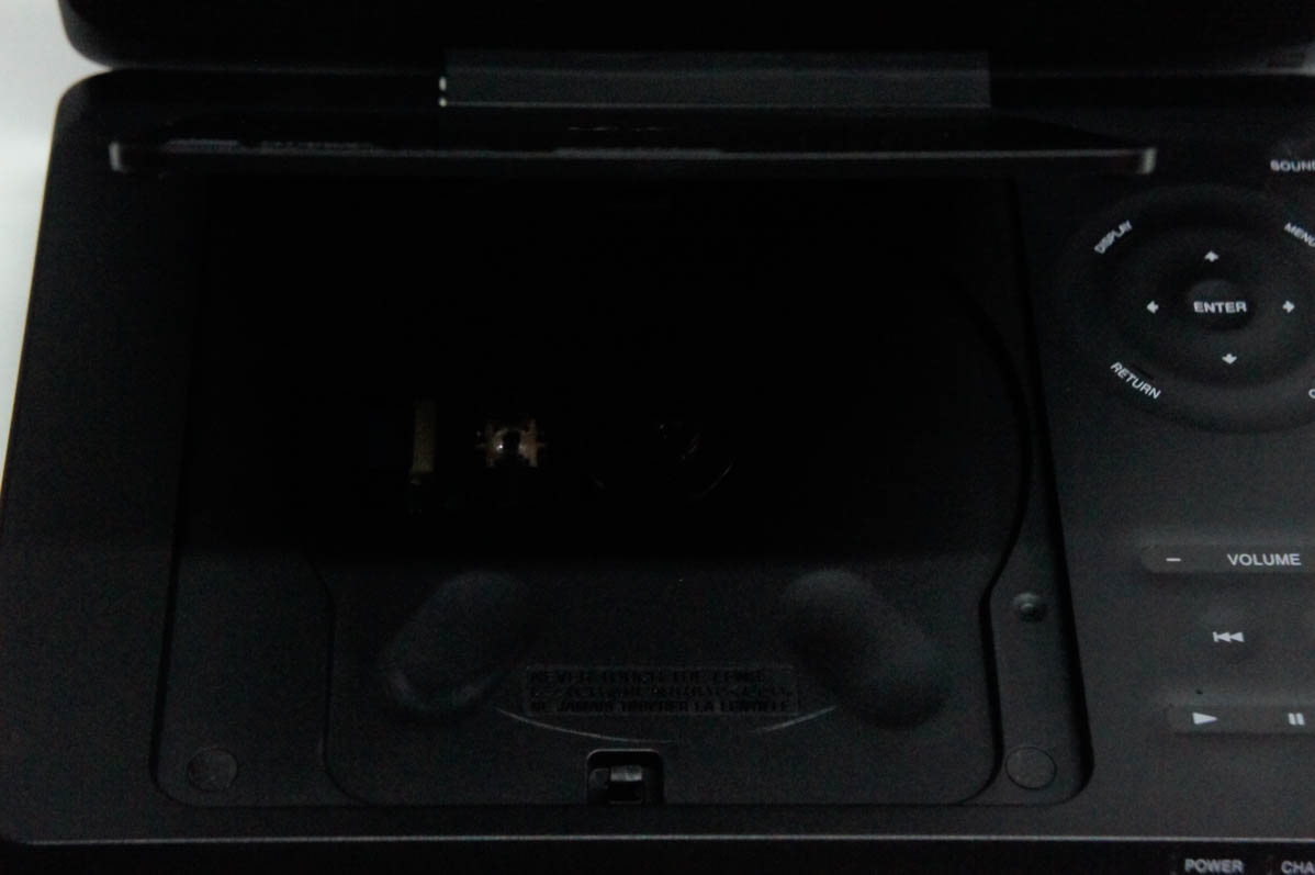 中古 SONYソニー 9V型 ポータブルDVDプレーヤー DVP-FX980 : エス