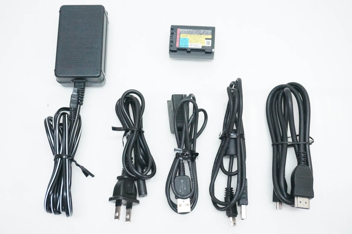 中古 SONYソニー Handycamハンディカム デジタルHDビデオカメラ HDR 中古 SONYソニー Handycamハンディカム デジタルHDビデオカメラ HDR