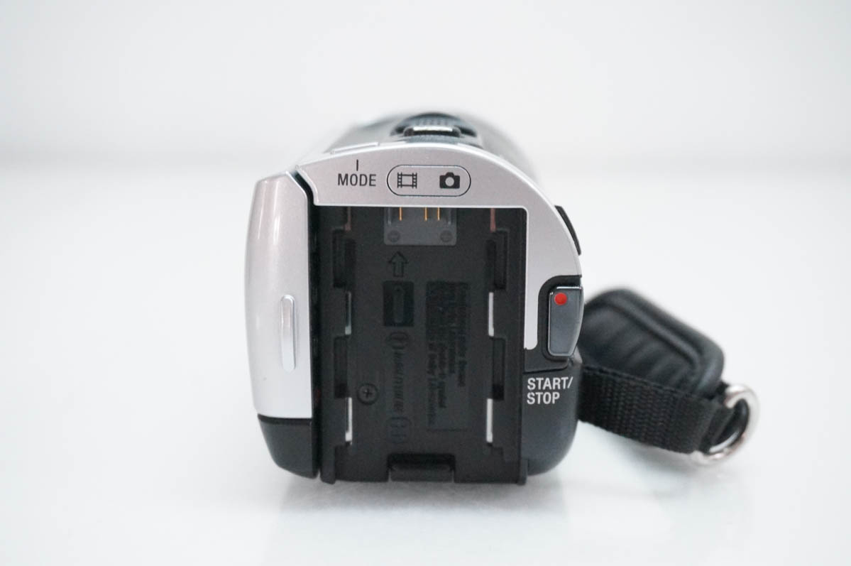 中古 SONYソニー ハンディカムHandycam デジタルHDビデオカメラ