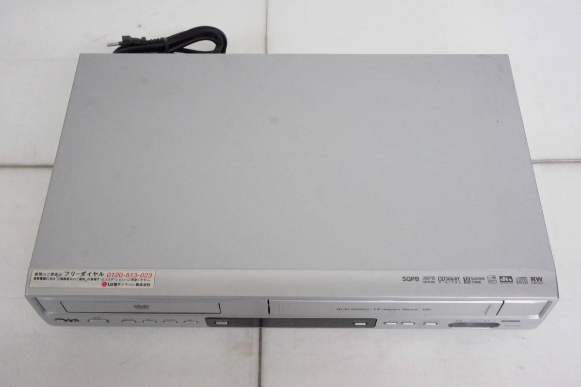LG　DVCR-60　シルバー　中古動作品　一体型DVD/ビデオデッキ 中古 LG DVDプレーヤー/ビデオカセットレコーダー DVDプレーヤー