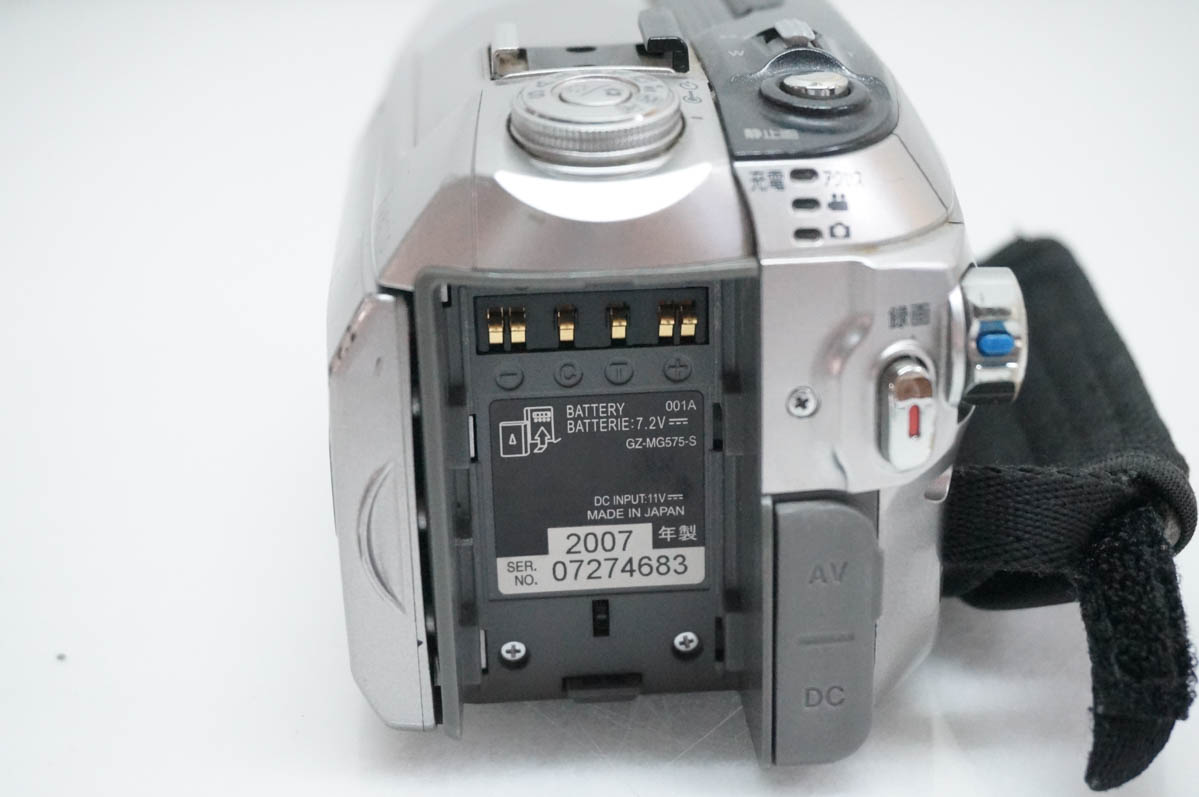 中古 JVC Victorビクター エブリオEverio ビデオカメラ GZ-MG575-S
