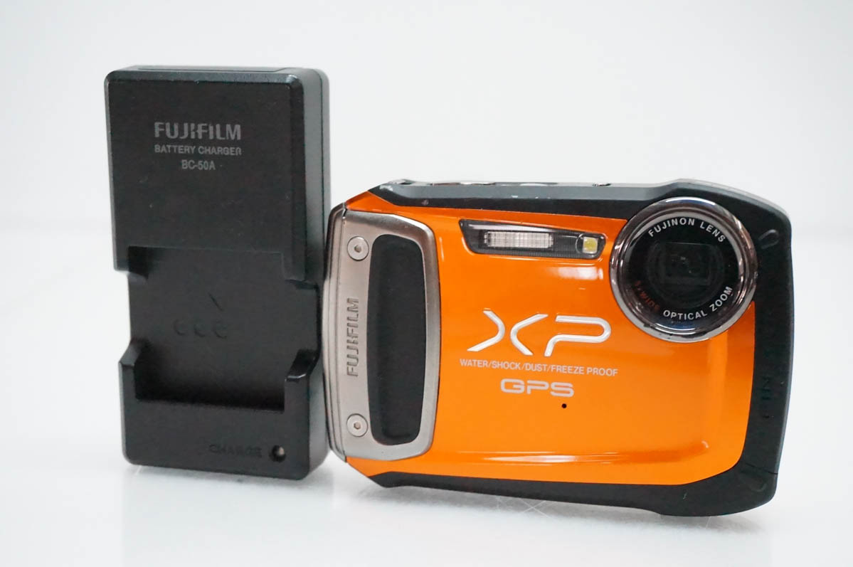 中古 FUJIFILM富士フィルム コンパクトデジタルカメラ FinePix