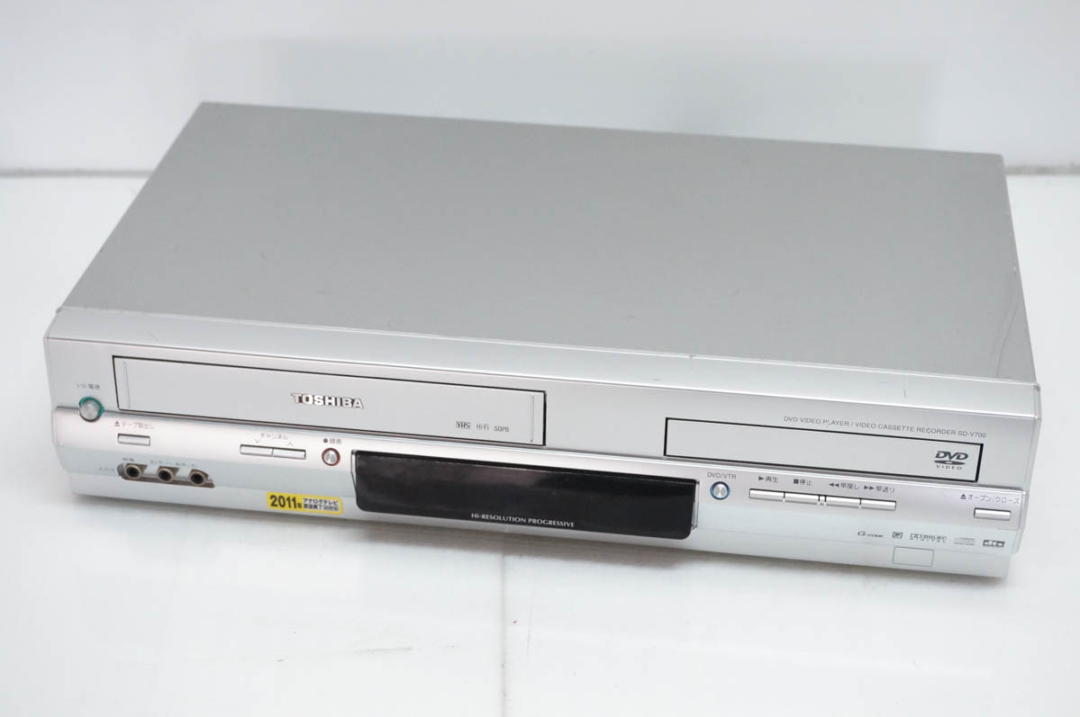 未開封未使用　東芝　SD-V700　VTR一体型DVDビデオプレイヤー 中古 東芝TOSHIBA VTR一体型DVDビデオプレーヤー DVDプレーヤー一体型
