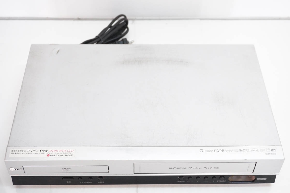LG 　DVDプレイヤー　ビデオ　カセット　レコーダー 中古 DVCR−B300 オススメ品】LG DVCR-B300 DVD一体型VHSビデオデッキ リモコン付