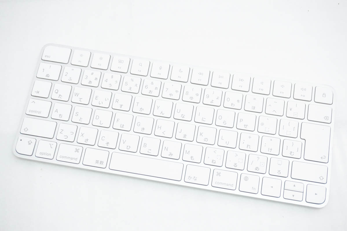 中古 Appleアップル Magic Keyboard 神通力鍵盤 (JIS) MK2A3J/A A2450 無線電話鍵盤 テンキー受け答え パソコン周辺機器-キーボード