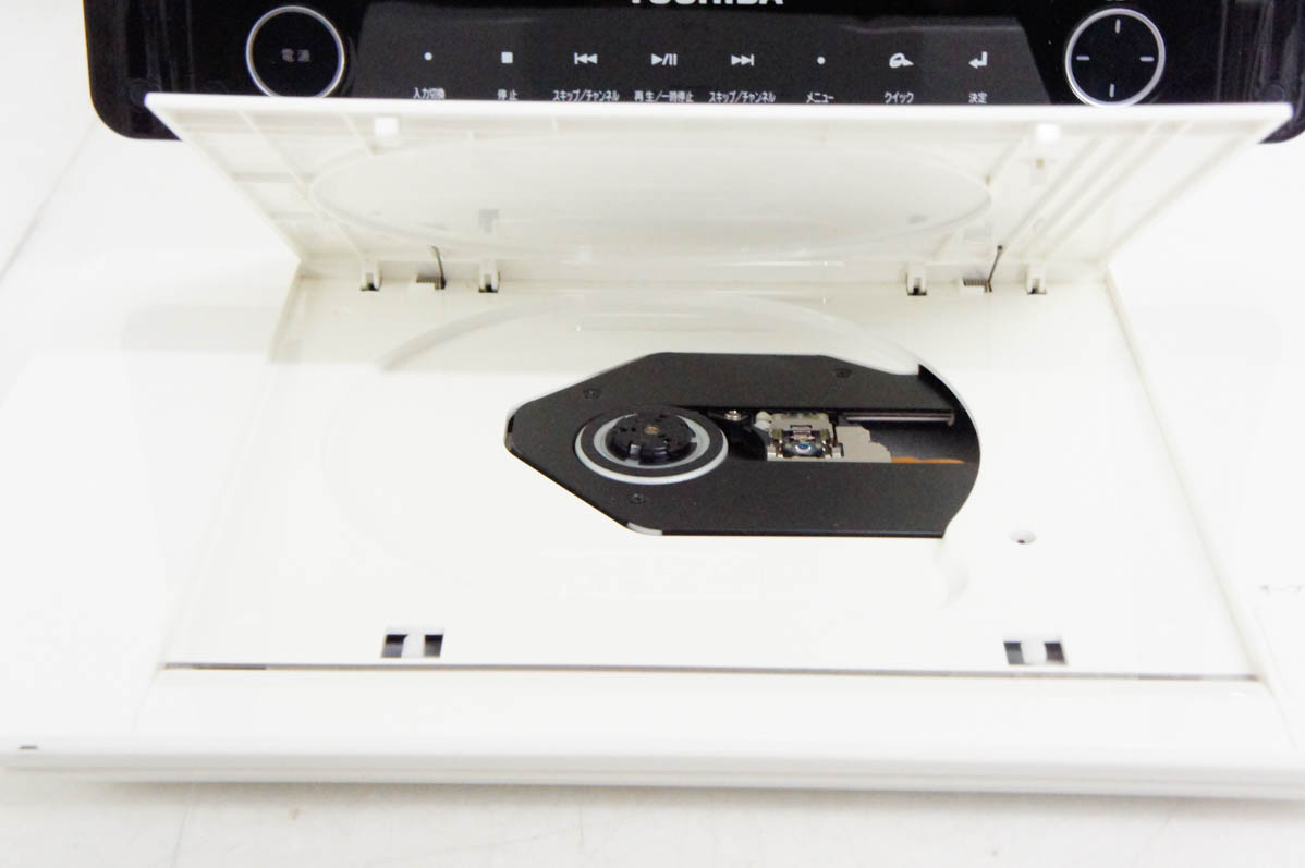 中古 東芝TOSHIBA REGZAレグザ 9インチポータブルDVDプレーヤー SD