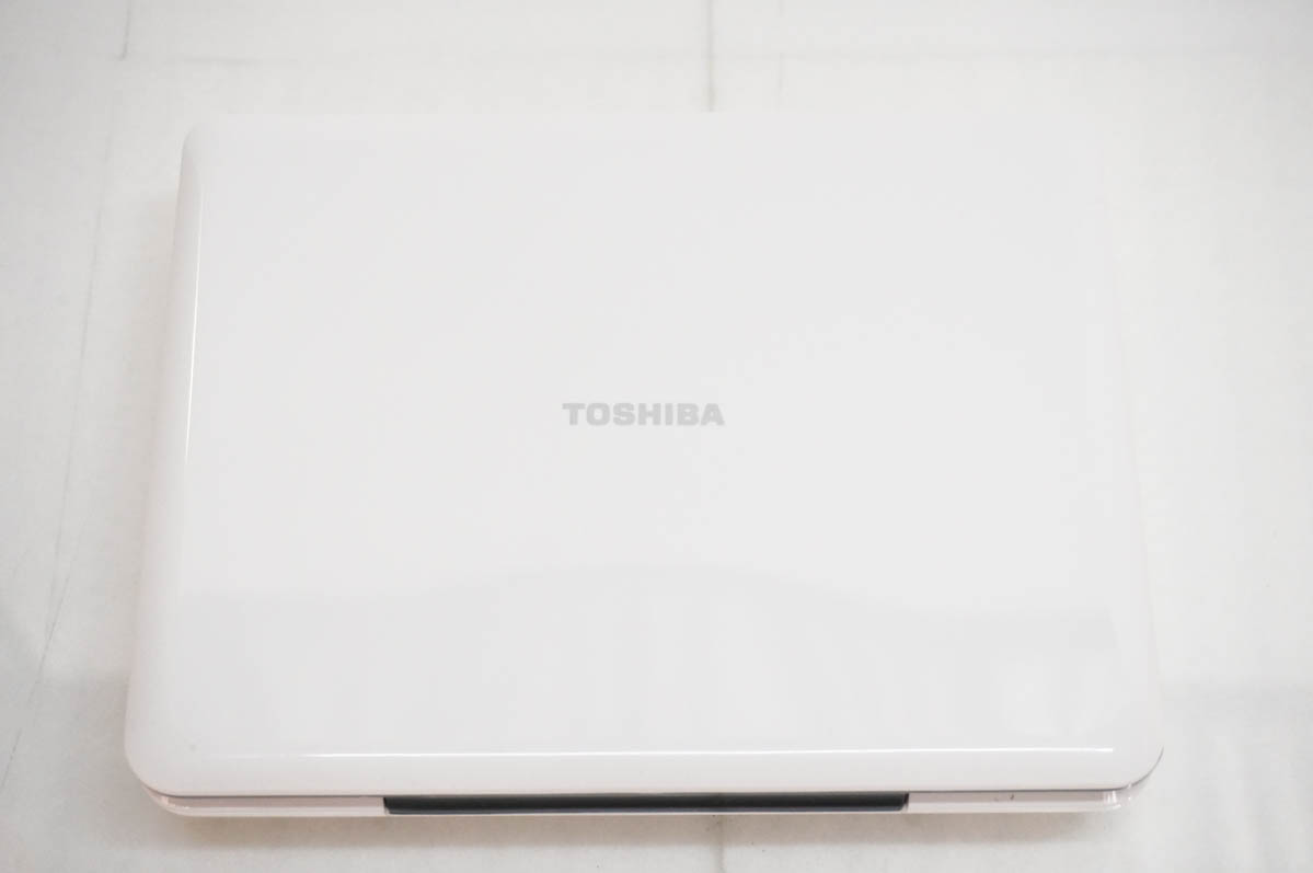 取引中止中・値下げ！中古・東芝レグザ・ポータブルDVDプレイヤーＳＤ－Ｐ７７ＳＷ・2014製 中古 東芝TOSHIBA 7V型ポータブルDVDプレーヤー REGZAレグザ SD-P77SW