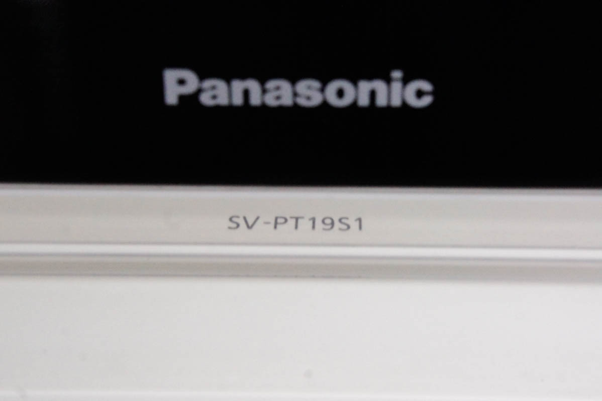 中古 Panasonicパナソニック 19V型デジタル ポータブルテレビ