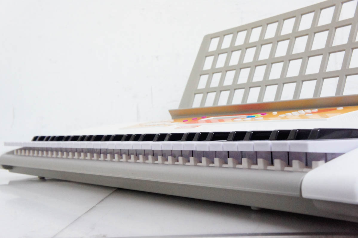 YAMAHA ヤマハ EZ-J210 ポータトーン 中古品　キーボード 中古 YAMAHAヤマハ ポータトーン 電子キーボード 61鍵 EZ-J210
