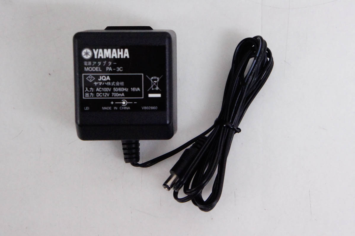 中古 YAMAHAヤマハ ポータトーン 電子キーボード 61鍵 EZ-J210
