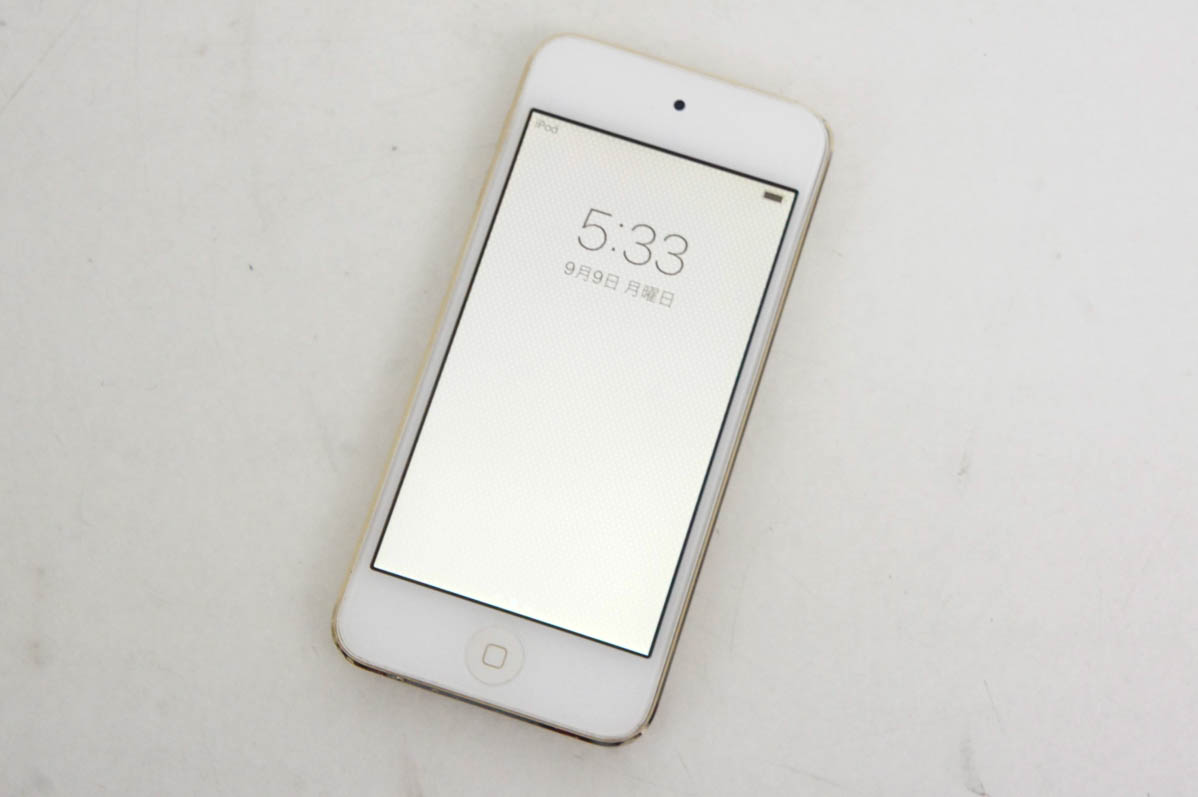 【セール 登場から人気沸騰】 iPod touch 第6世代 64GB 充電ドック付 バッテリ交換済 ゴールド ポータブルプレーヤー