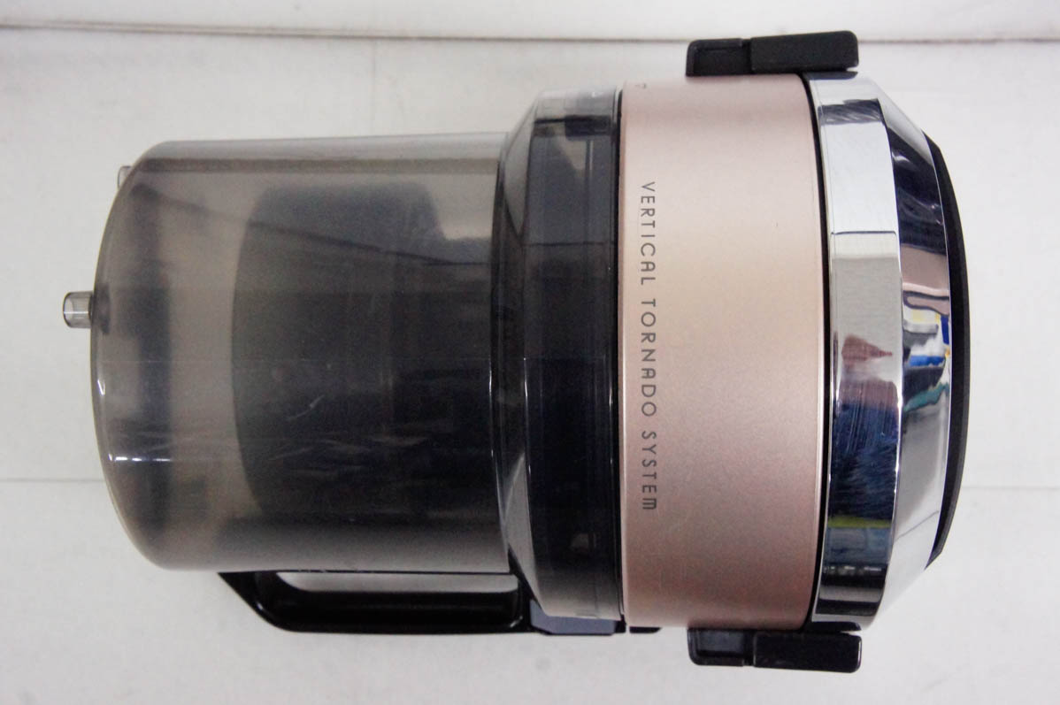 中古 東芝 サイクロンクリーナー トルネオ ヴイ VC-SG620 : エス