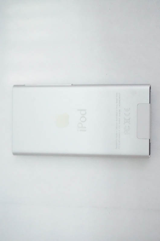 中古 Appleアップル 第7世代 iPod nano 16GB シルバー MD480LL : エス