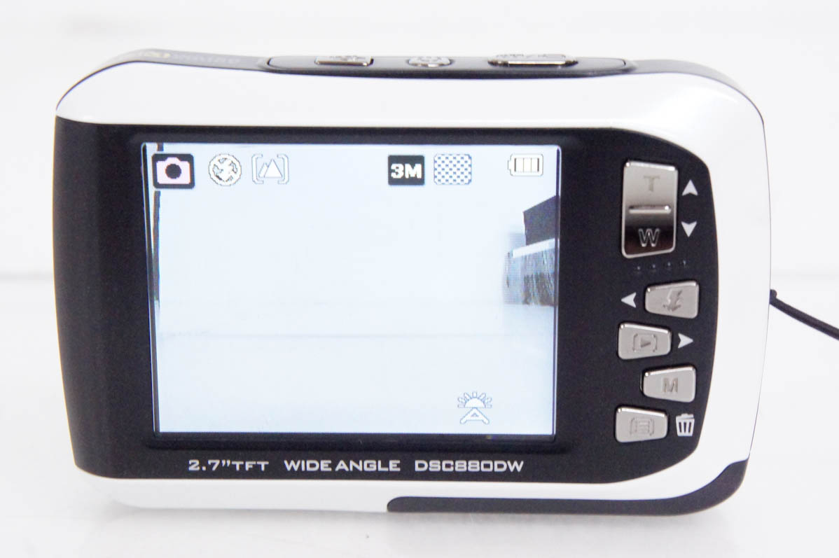 中古 Kenkoケンコー 防水デュアルモニターデジタルカメラ DSC880DW