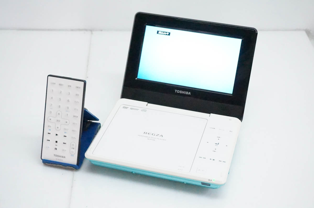 【新品未開封】東芝　レグザ　７型ポータブルDVDプレイヤー　SD-P710SG 中古 東芝TOSHIBA 7V型LEDワイド液晶 レグザポータブルプレーヤー SD