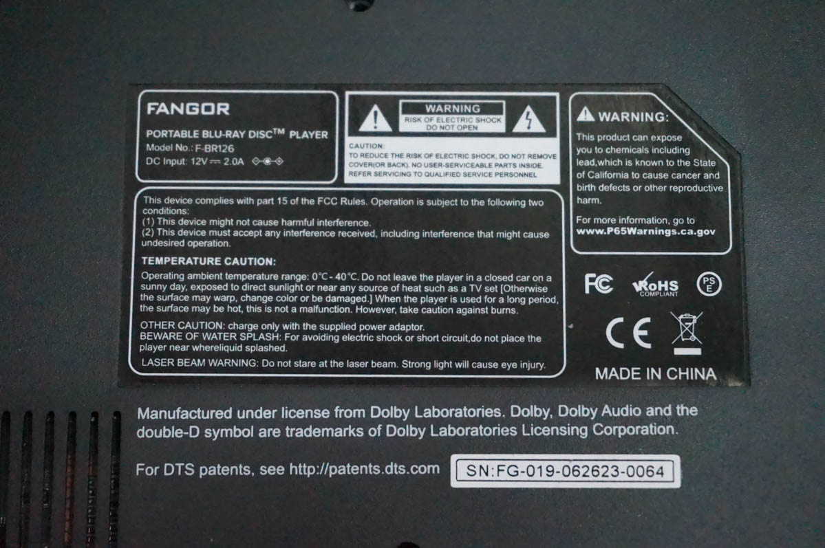 中古 FANGOR 12型 ポータブルブルーレイプレーヤー F-BR126 : エス
