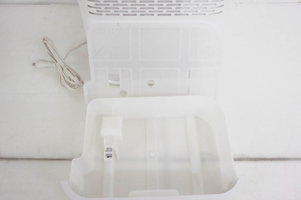 【中古】アイリスオーヤマ サーキュレーター付き除湿機 KIJDC-L50-W 中古 アイリスオーヤマ サーキュレーター付き除湿機 5L KIJDC