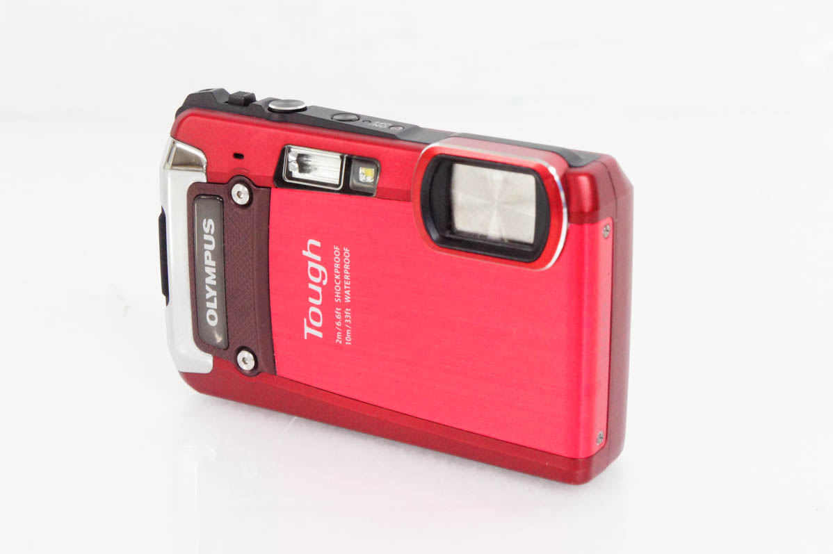 Olympus Tough コンパクトデジタルカメラ TG-820 Amazon | OLYMPUS デジタルカメラ TG-820 レッド 10m防水 2m耐