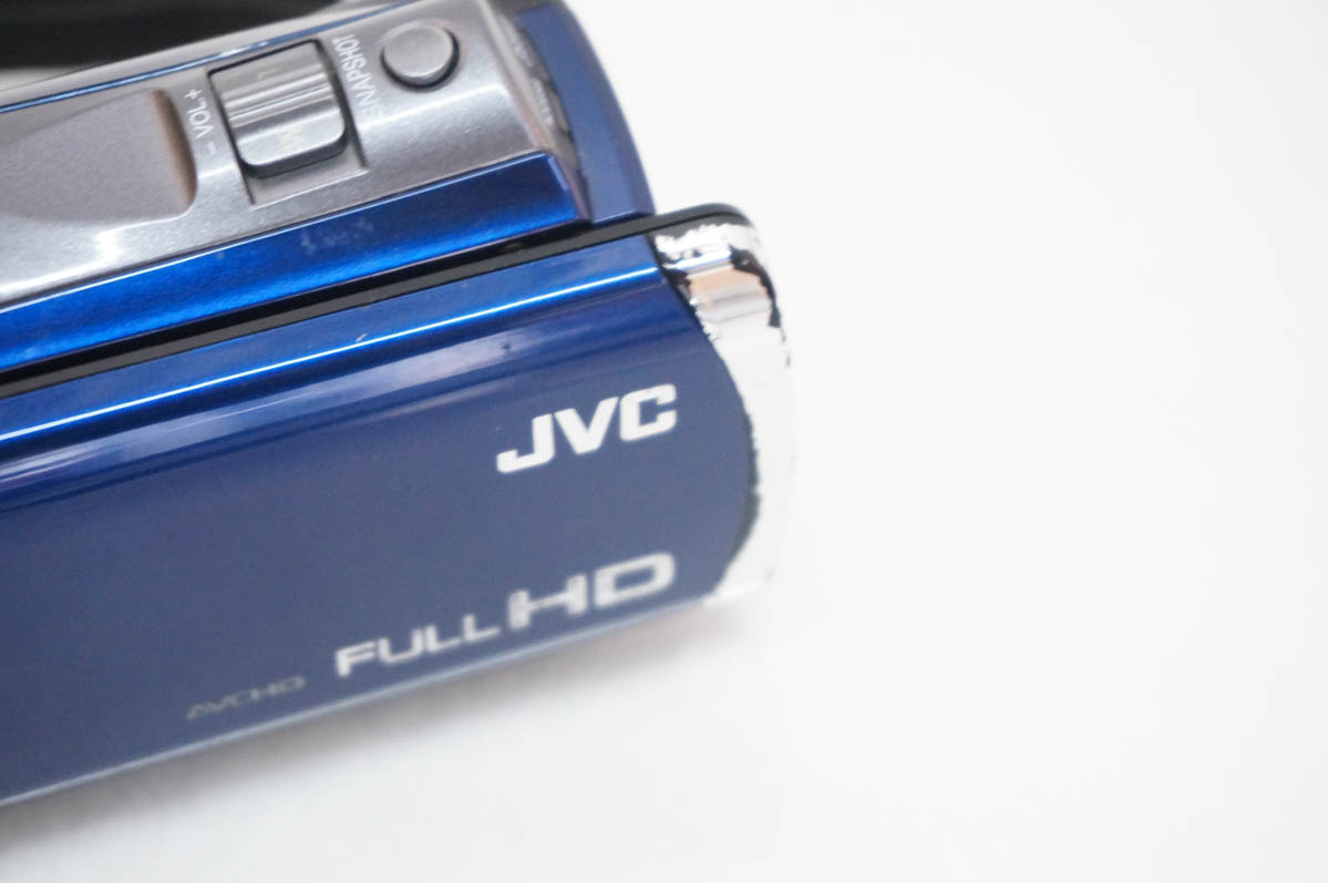 ほぼ新品 JVC Everio GZ-E600 ビデオカメラ 完品 中古 JVC Victorビクター エブリオEverio ハイビジョンメモリー